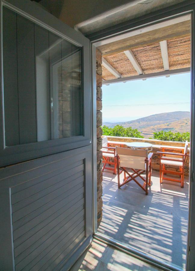 Tinos Pigeon House By Tinoshost Aparthotel Tzados Exterior photo